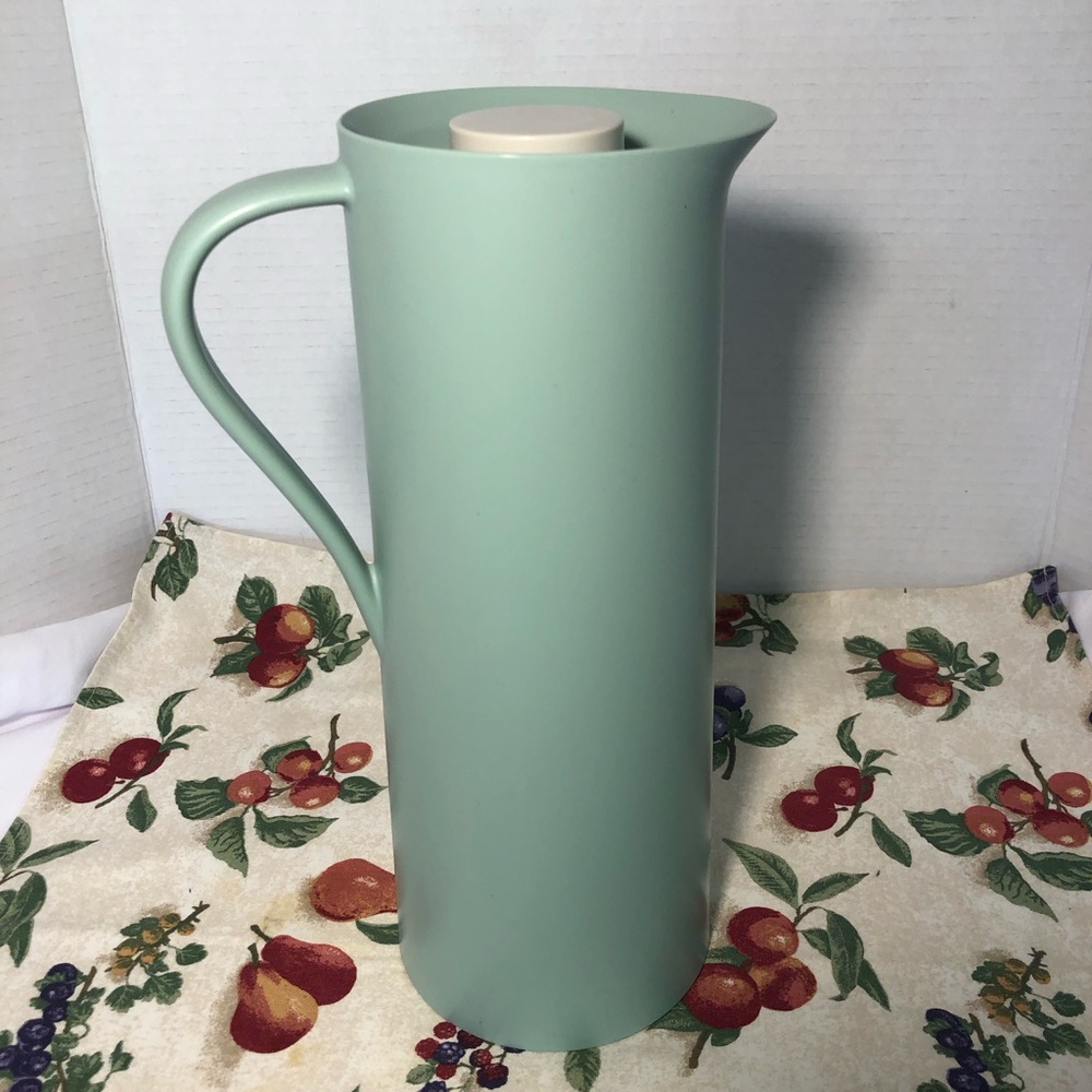 IKEA 34 oz BEHOVD VACUUM FLASK - Picture 2 of 4